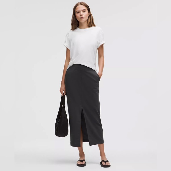 Lululemon Pique Maxi Skirt Black Size 2 NWT High Waist Athletic Travel